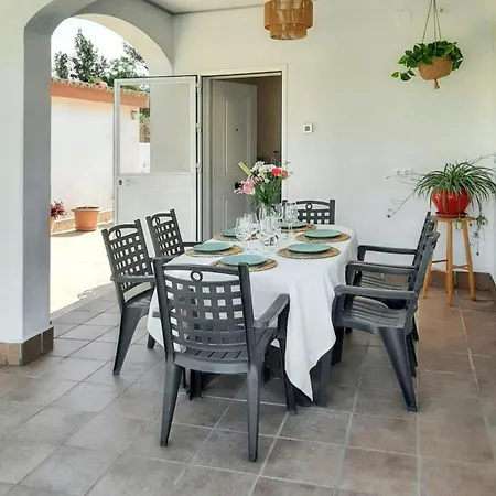 Villa Charming In With Private Pool